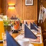 Hotel Friedrichshoehe - Sauna, Pool & Altenberg