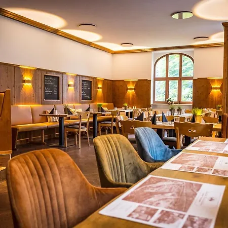 Friedrichshoehe - Sauna, Pool & Altenberg
