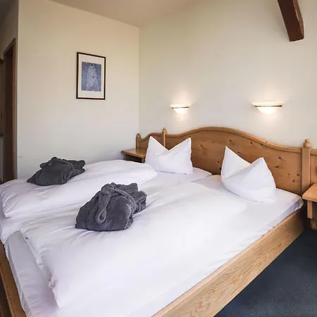 فندق Friedrichshoehe - Sauna, Pool & Altenberg