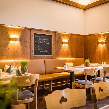 Friedrichshoehe - Sauna, Pool & 3* Altenberg