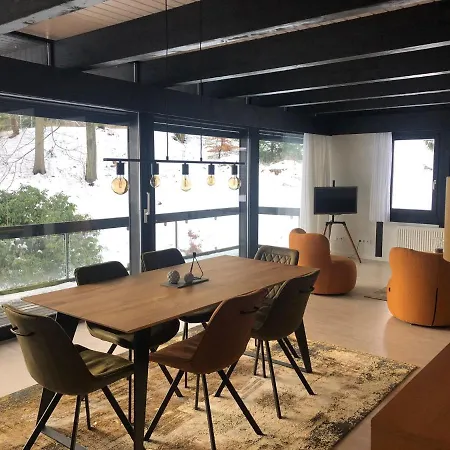 Friedrichshoehe - Sauna, Pool & Hotel Altenberg (Montes Metalíferos)