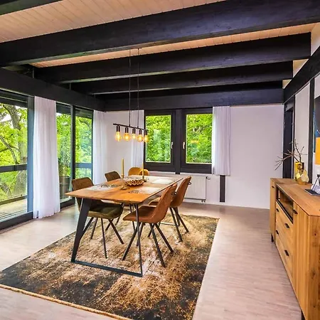 Hotel Friedrichshoehe - Sauna, Pool & 3*