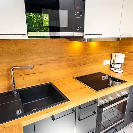 Hotel Friedrichshoehe - Sauna, Pool & 3*