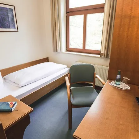 Friedrichshoehe - Sauna, Pool &