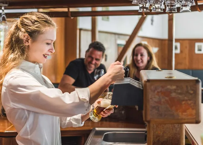 Friedrichshoehe - Sauna, Pool & Hotel